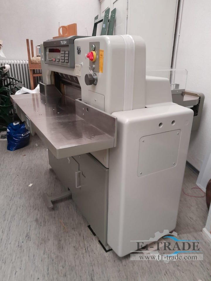 Polar 76 EM - מכונת חיתוך נייר: תמונה 2 Polar 76 EM - מכונת חיתוך נייר: תמונה 2