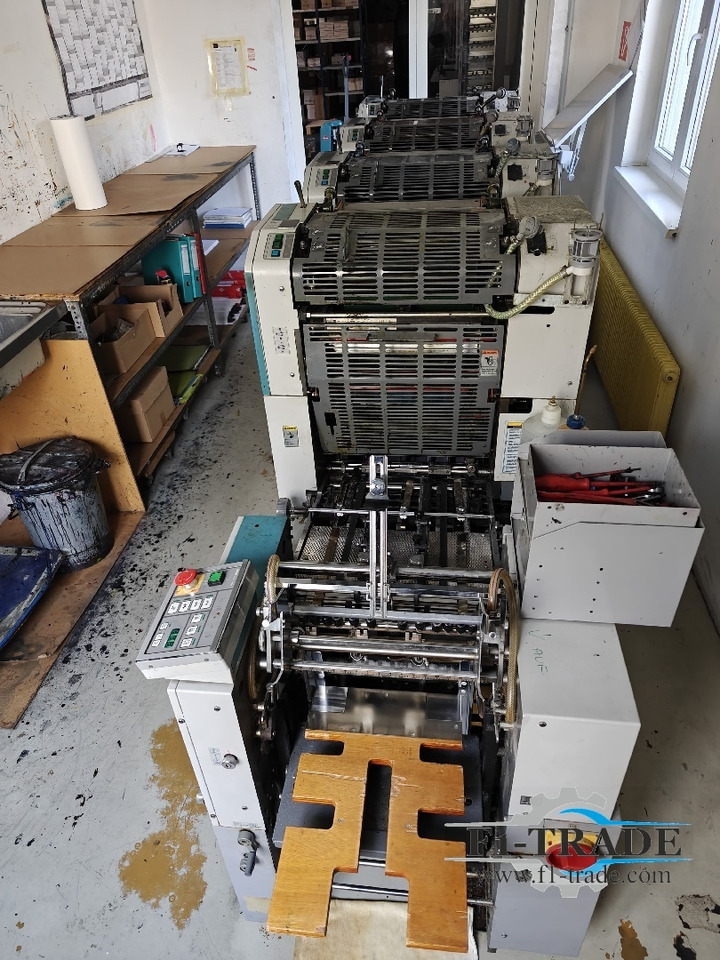 Ryobi 3304H - מכונת דפוס אופסט: תמונה 4 Ryobi 3304H - מכונת דפוס אופסט: תמונה 4