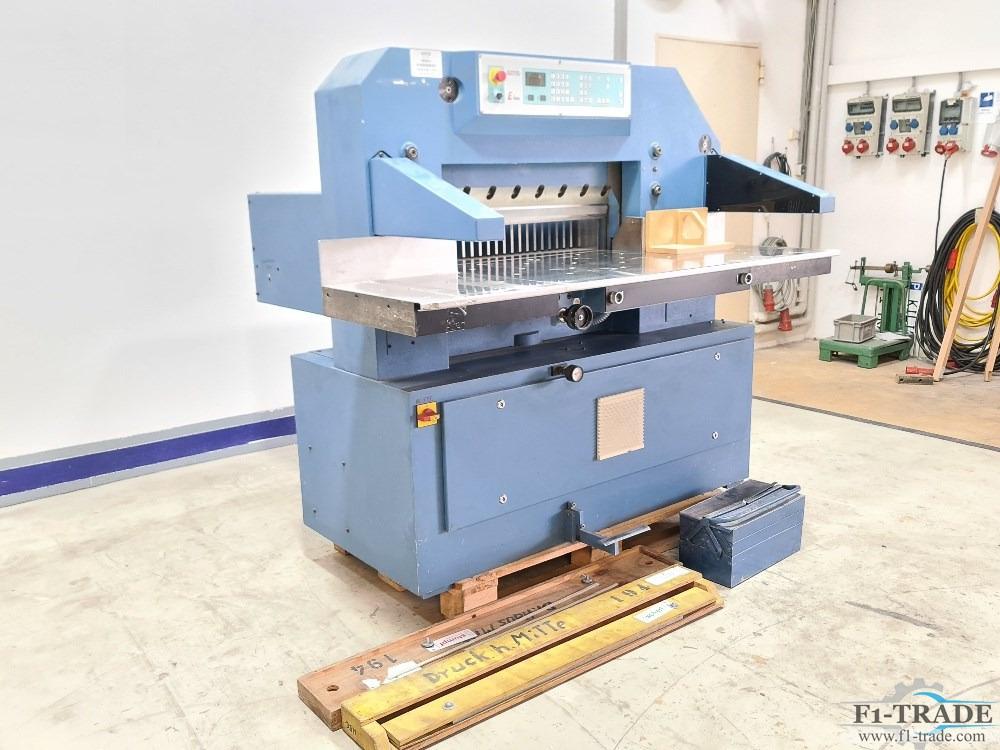 Schneider Senator SEN78 E-LINE - מכונת חיתוך נייר: תמונה 2 Schneider Senator SEN78 E-LINE - מכונת חיתוך נייר: תמונה 2