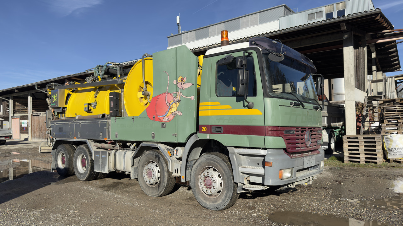 MERCEDES-BENZ Actros 3243 - משאית: תמונה 1 MERCEDES-BENZ Actros 3243 - משאית: תמונה 1