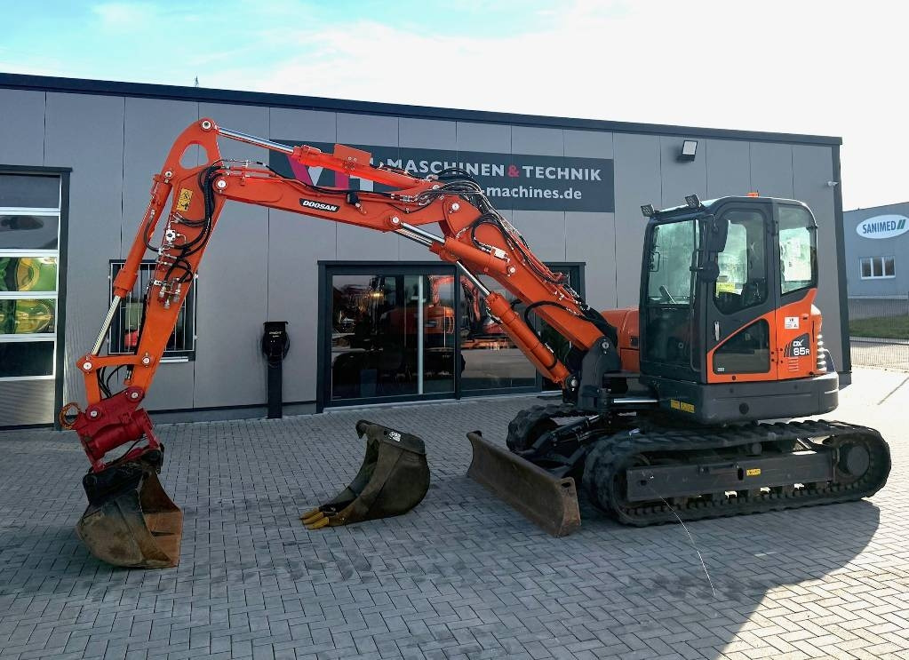 Doosan DX 85 R - מיני מחפר: תמונה 1 Doosan DX 85 R - מיני מחפר: תמונה 1