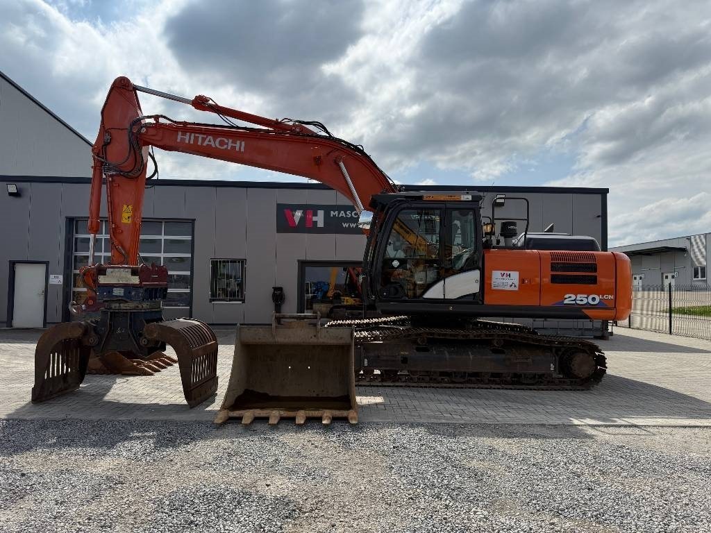 Hitachi ZX 250 LC N-6 - מחפר סורק: תמונה 2 Hitachi ZX 250 LC N-6 - מחפר סורק: תמונה 2
