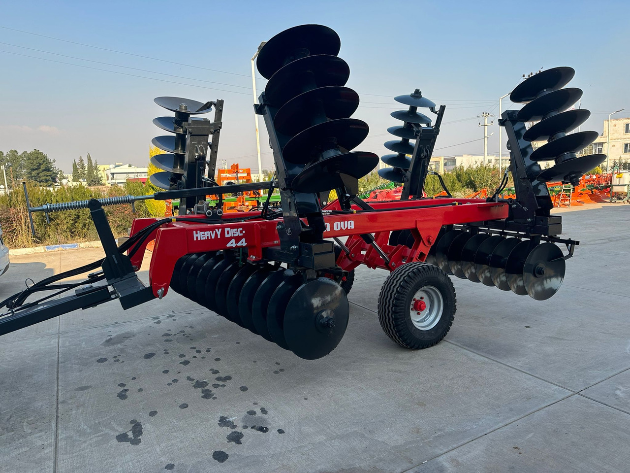 SOIL MASTER FOLDABLE TYPE GOBLE DISC HARROW - משדדת דיסק: תמונה 1 SOIL MASTER FOLDABLE TYPE GOBLE DISC HARROW - משדדת דיסק: תמונה 1
