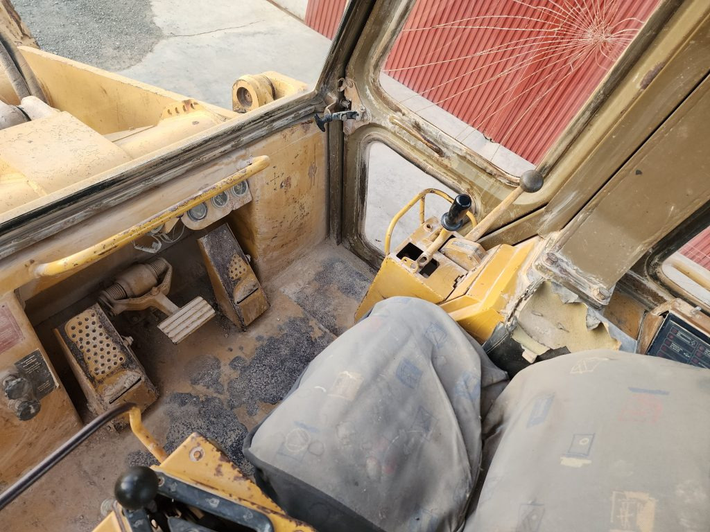 מעמיס גלגלים CAT 953: תמונה 7