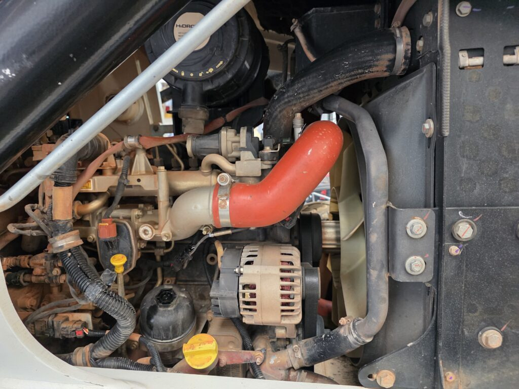 HIDROMEK HMK 102 B - מחפרון: תמונה 3 HIDROMEK HMK 102 B - מחפרון: תמונה 3