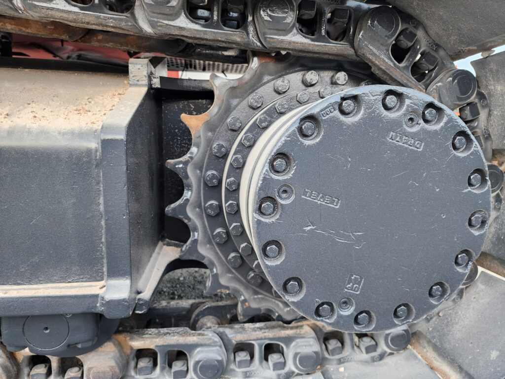 מחפר סורק HITACHI ZX300LCN-6: תמונה 12