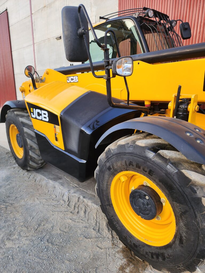 מפעיל טלסקופי JCB 540-140 HI VIZ: תמונה 10