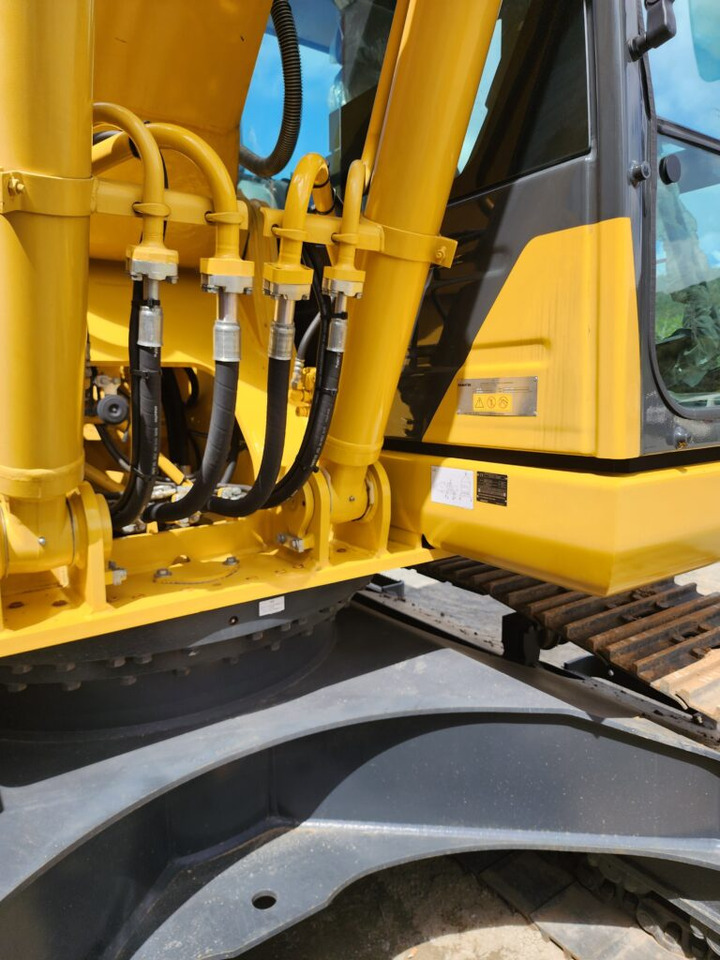 KOMATSU PC200-10MO NUEVA - מחפר סורק: תמונה 4 KOMATSU PC200-10MO NUEVA - מחפר סורק: תמונה 4