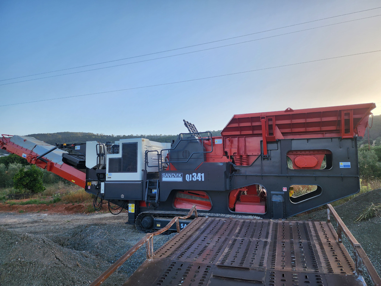 SANDVIK QJ341 - מגרסת מלחציים: תמונה 3 SANDVIK QJ341 - מגרסת מלחציים: תמונה 3