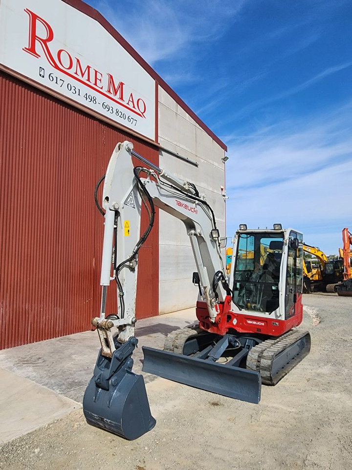 TAKEUCHI TB260 - מיני מחפר: תמונה 3 TAKEUCHI TB260 - מיני מחפר: תמונה 3
