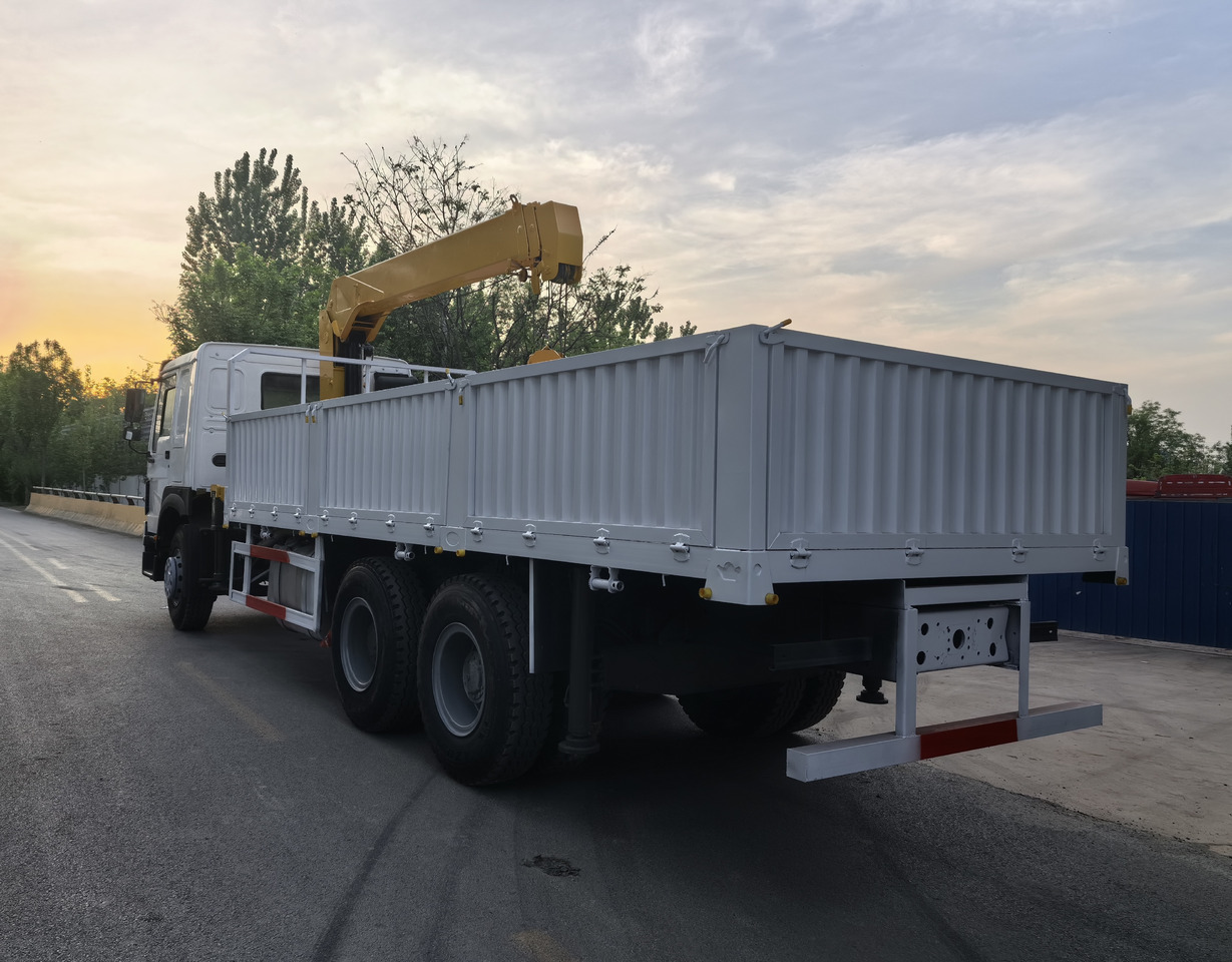 HOWO 371HP CRANE TRUCK - משאית מנוף: תמונה 4 HOWO 371HP CRANE TRUCK - משאית מנוף: תמונה 4