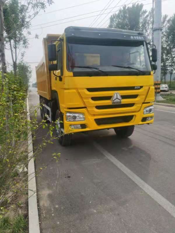 Howo Sinotruck - מזהיר: תמונה 1 Howo Sinotruck - מזהיר: תמונה 1