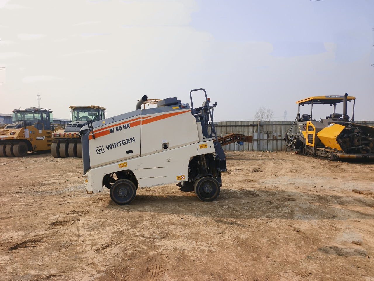WIRTGEN W50HR miling machine - מקצועה חשמלית קרה: תמונה 3 WIRTGEN W50HR miling machine - מקצועה חשמלית קרה: תמונה 3