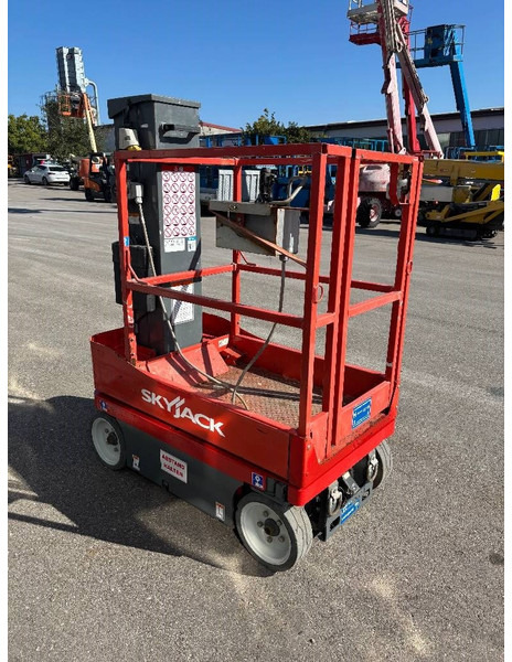 Skyjack SJ 16 6,75m Elektro Mastarbeitsbühne - פלטפורמה אווירית: תמונה 5 Skyjack SJ 16 6,75m Elektro Mastarbeitsbühne - פלטפורמה אווירית: תמונה 5