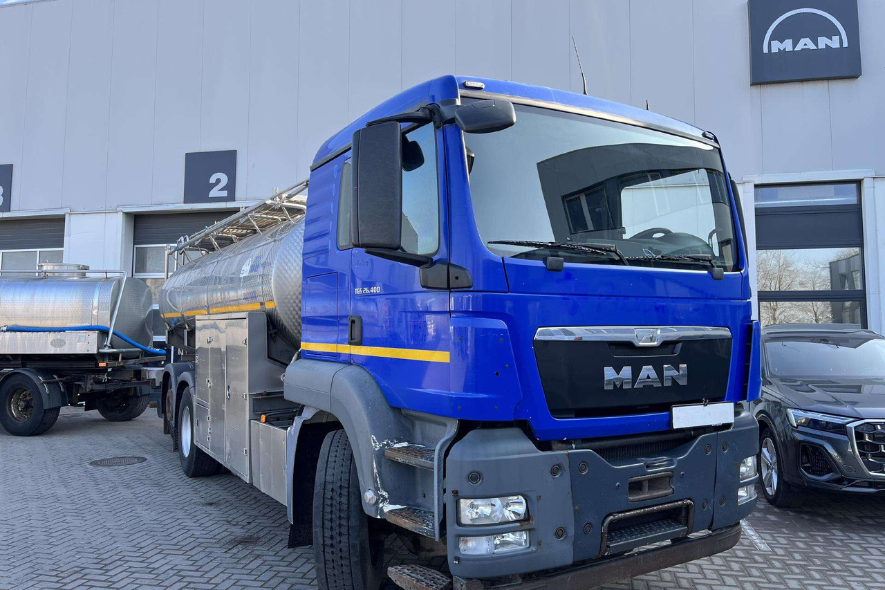 MAN TGS 26.400 6X2-2 Pienovežis (8488) - משאית מכל: תמונה 2 MAN TGS 26.400 6X2-2 Pienovežis (8488) - משאית מכל: תמונה 2