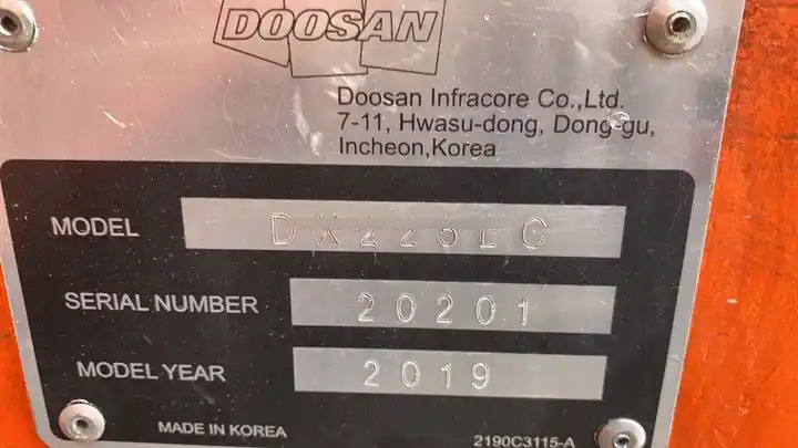 2023 Year Doosan Excavator Dx225 22t Dx225lc Crawler Excavator In Fresh Stock In Shanghai - מחפר סורק: תמונה 3 2023 Year Doosan Excavator Dx225 22t Dx225lc Crawler Excavator In Fresh Stock In Shanghai - מחפר סורק: תמונה 3