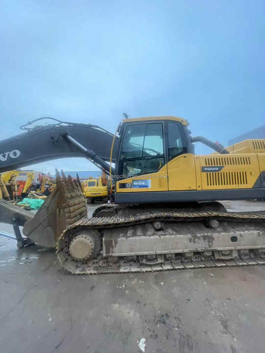 90% new and low hours 48 ton VOLVO EC480D used excavator for sale cheap hot sale Used VOLVO EC480D second hand excavator - מחפר סורק: תמונה 3 90% new and low hours 48 ton VOLVO EC480D used excavator for sale cheap hot sale Used VOLVO EC480D second hand excavator - מחפר סורק: תמונה 3