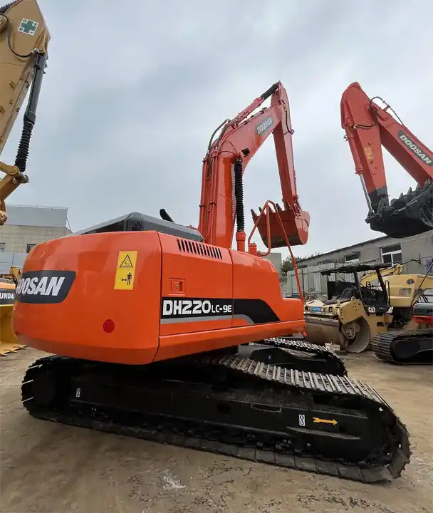 90% new used 22t Doosan DH220LC-9E DH220-9 DH220-9E DH220LC-9 crawler excavator - מחפר סורק: תמונה 1 90% new used 22t Doosan DH220LC-9E DH220-9 DH220-9E DH220LC-9 crawler excavator - מחפר סורק: תמונה 1