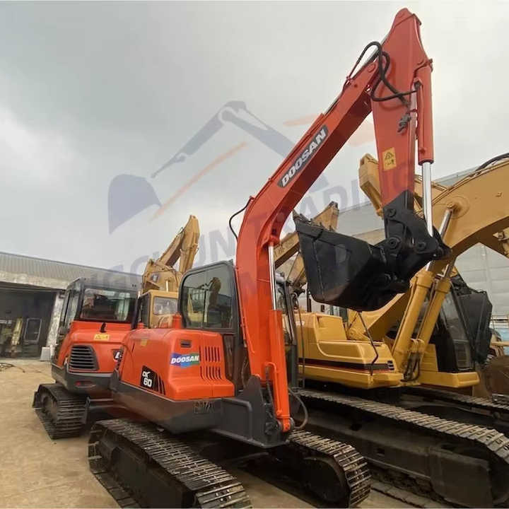 Awesome Performance good price Korea Imported Small Scale Used Doosan Dx60 Excavator - מחפר סורק: תמונה 1 Awesome Performance good price Korea Imported Small Scale Used Doosan Dx60 Excavator - מחפר סורק: תמונה 1