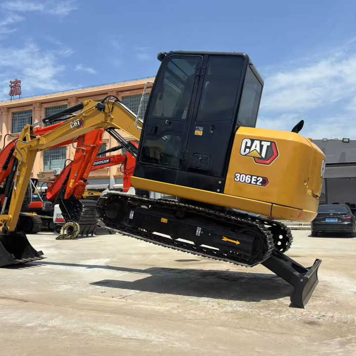 CAT 306E Used Excavator Latest Model 6tons 95% New Original with EPA CE Excavator Cat 306 mini digger excavator - מחפר: תמונה 1 CAT 306E Used Excavator Latest Model 6tons 95% New Original with EPA CE Excavator Cat 306 mini digger excavator - מחפר: תמונה 1