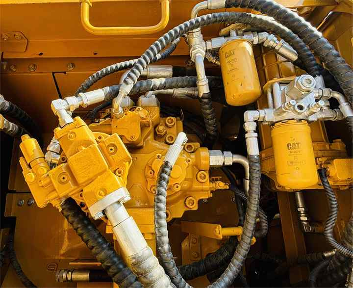 Cat 336d Large Used Excavator,36ton Large Heavy Construction Digging Excavators Imported From Japan On Sale In Shanghai - מחפר סורק: תמונה 4 Cat 336d Large Used Excavator,36ton Large Heavy Construction Digging Excavators Imported From Japan On Sale In Shanghai - מחפר סורק: תמונה 4