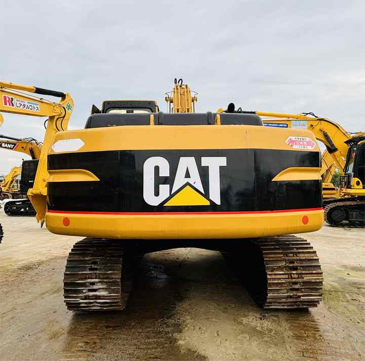 Caterpillar/cat Medium Used Excavator 20t Cat 320b,320c,320d Excavating Equipment With 0.8,1.0,1.2 Cbm Bucket Size In Shanghai - מחפר סורק: תמונה 2 Caterpillar/cat Medium Used Excavator 20t Cat 320b,320c,320d Excavating Equipment With 0.8,1.0,1.2 Cbm Bucket Size In Shanghai - מחפר סורק: תמונה 2