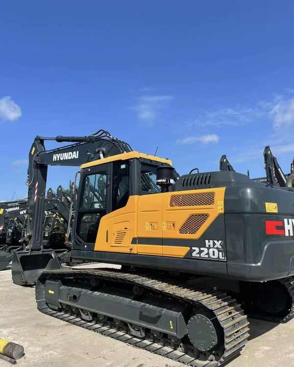 Certificated High Quality Hyundai 220LC Excavator 220lc-9s HX220L 220HD 22 Tons Excavator for Sale - מחפר: תמונה 1 Certificated High Quality Hyundai 220LC Excavator 220lc-9s HX220L 220HD 22 Tons Excavator for Sale - מחפר: תמונה 1