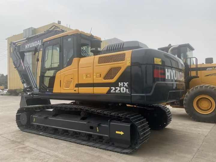 Certificated High Quality Hyundai 220LC Excavator 220lc-9s HX220L 220HD 22 Tons Excavator for Sale - מחפר: תמונה 3 Certificated High Quality Hyundai 220LC Excavator 220lc-9s HX220L 220HD 22 Tons Excavator for Sale - מחפר: תמונה 3