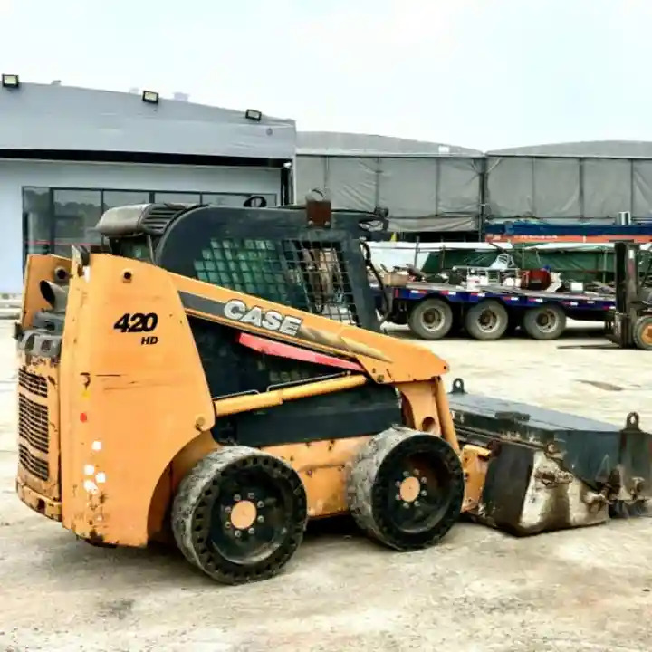 Construction Mini Equipment Case 420 Skid Steer Loader for Sale - מעמיס היגוי החלקה: תמונה 5 Construction Mini Equipment Case 420 Skid Steer Loader for Sale - מעמיס היגוי החלקה: תמונה 5
