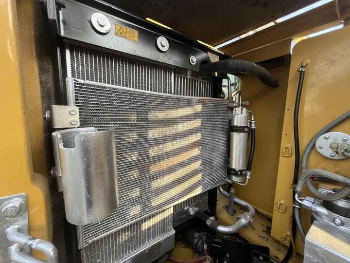 Good Price CAT 305.5E 307 308C 308D 308E 312D 315D 320C 320D Second Hand 7 Tons Used Mini Crawler Excavator For Sale - מיני מחפר: תמונה 4 Good Price CAT 305.5E 307 308C 308D 308E 312D 315D 320C 320D Second Hand 7 Tons Used Mini Crawler Excavator For Sale - מיני מחפר: תמונה 4