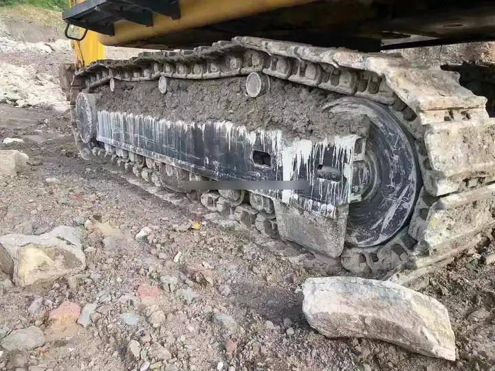 High Quality Used Crawler second hand digger PC800 large Excavator with buckets for sale 80ton Used Crawler second hand digger - מחפר סורק: תמונה 4 High Quality Used Crawler second hand digger PC800 large Excavator with buckets for sale 80ton Used Crawler second hand digger - מחפר סורק: תמונה 4
