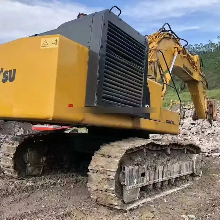 High Quality Used Crawler second hand digger PC800 large Excavator with buckets for sale 80ton Used Crawler second hand digger - מחפר סורק: תמונה 1 High Quality Used Crawler second hand digger PC800 large Excavator with buckets for sale 80ton Used Crawler second hand digger - מחפר סורק: תמונה 1