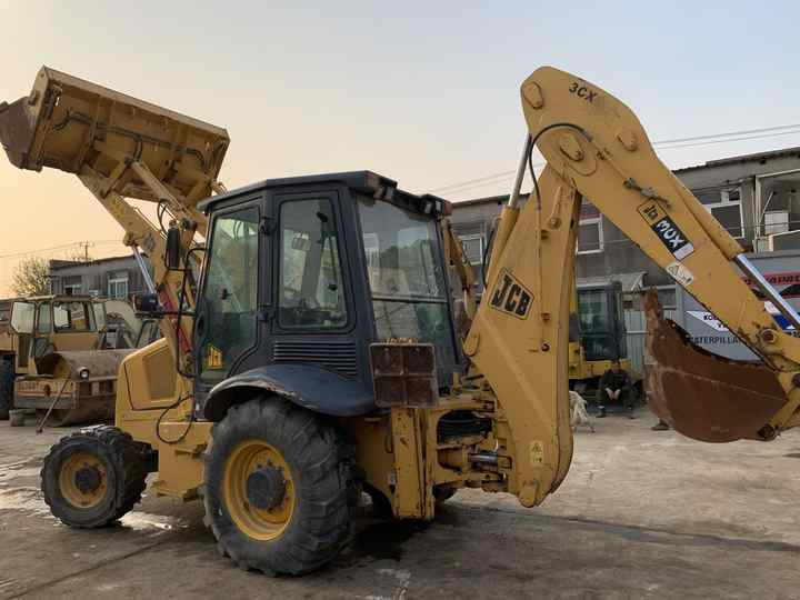 JCB 3cX backhoe loader manufactured in 2022 with telescopic boom JCB3CX JCB4CX JCB 3DX - מחפרון: תמונה 5 JCB 3cX backhoe loader manufactured in 2022 with telescopic boom JCB3CX JCB4CX JCB 3DX - מחפרון: תמונה 5