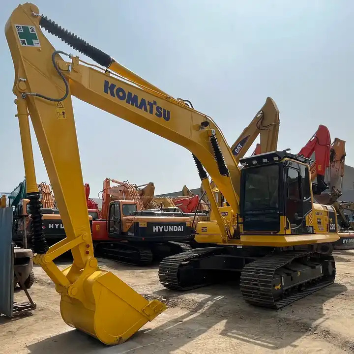 Komatsu Pc200-8 Pc200-7 Pc220-8 Excavator,Used Japan Original Komatsu Pc200-8 Excavator Shovel Hot Sale Spot,Low Price - מחפר סורק: תמונה 2 Komatsu Pc200-8 Pc200-7 Pc220-8 Excavator,Used Japan Original Komatsu Pc200-8 Excavator Shovel Hot Sale Spot,Low Price - מחפר סורק: תמונה 2