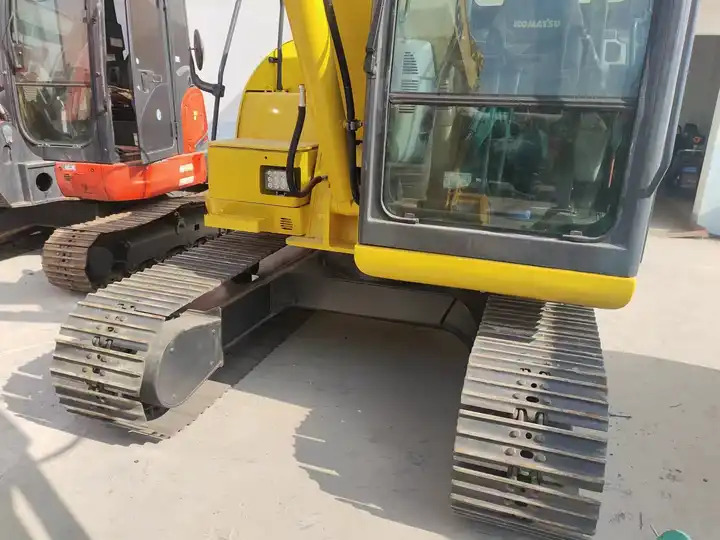 Little Working Hours Used Cheap Komatsu PC60 Excavator Used Mini Komatsu PC78 PC55 PC56 PC60 - מחפר: תמונה 2 Little Working Hours Used Cheap Komatsu PC60 Excavator Used Mini Komatsu PC78 PC55 PC56 PC60 - מחפר: תמונה 2