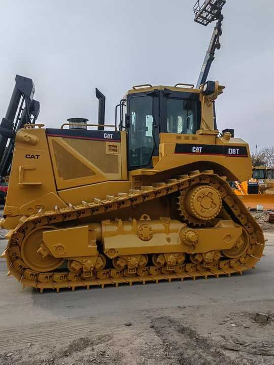 Original Caterpillar Bulldozer Cat D8T Second Hand Bulldozer Caterpillar D8 D6 D7 Originally Made in USA Brazil - דחפור: תמונה 2 Original Caterpillar Bulldozer Cat D8T Second Hand Bulldozer Caterpillar D8 D6 D7 Originally Made in USA Brazil - דחפור: תמונה 2