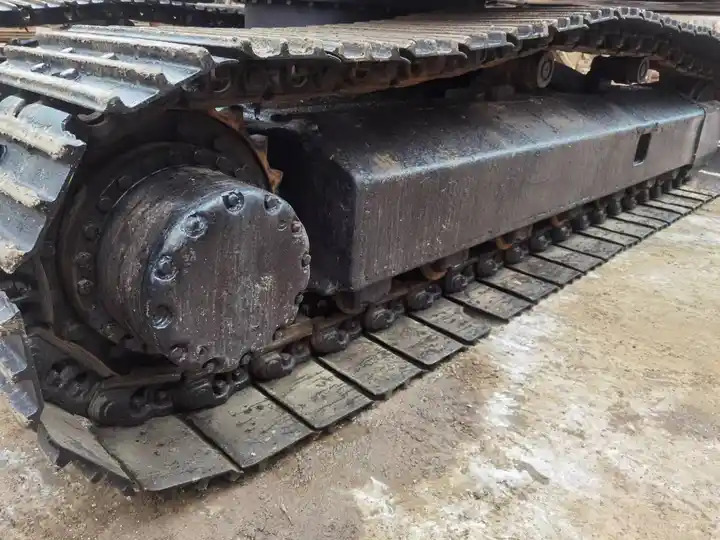 Popular Second Hand Hitachi Excavator Ex200 Used Hitachi Crawler Digger Original Made In Japan at Low Price For Sale - מחפר סורק: תמונה 4 Popular Second Hand Hitachi Excavator Ex200 Used Hitachi Crawler Digger Original Made In Japan at Low Price For Sale - מחפר סורק: תמונה 4