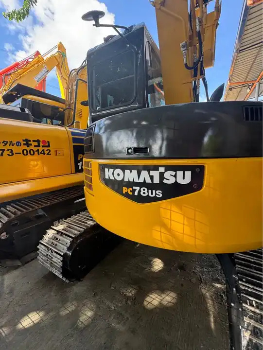 Second-Hand Used Komatsu PC 78 with Good Condition in Shanghai - מחפר: תמונה 3 Second-Hand Used Komatsu PC 78 with Good Condition in Shanghai - מחפר: תמונה 3