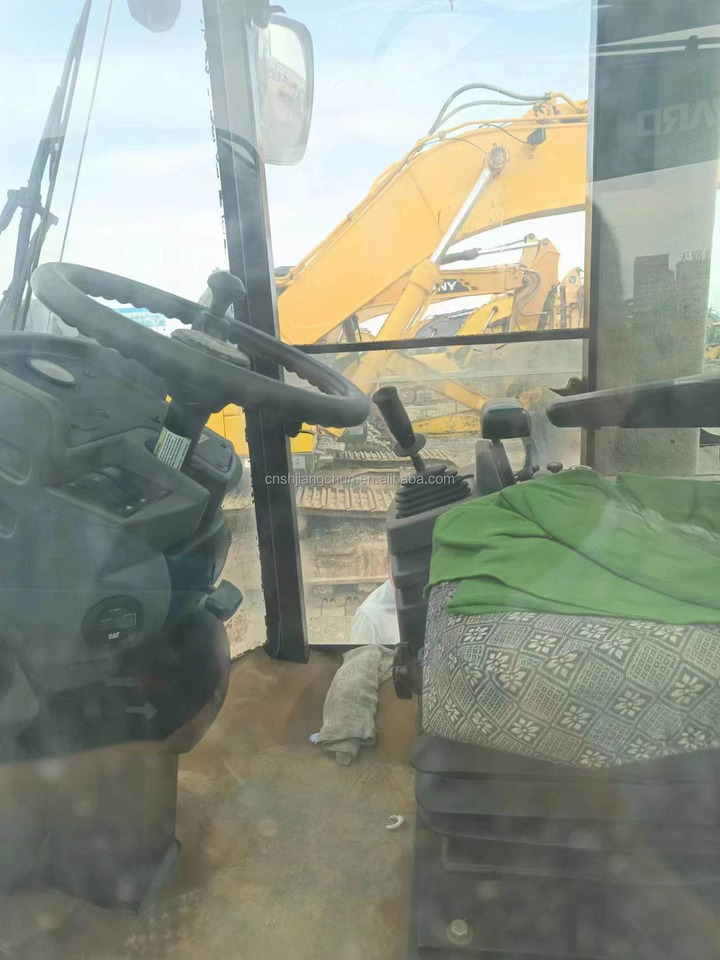 Used CAT CS76XT for sale Second hand caterpillar roller in good condition high brand quality, affordable and in stock - מדחס: תמונה 4 Used CAT CS76XT for sale Second hand caterpillar roller in good condition high brand quality, affordable and in stock - מדחס: תמונה 4