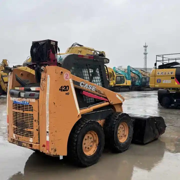 Used Case 420 Backhoe Loader Used Skid Steer Loader CASE 430 CASE 440 - מעמיס היגוי החלקה: תמונה 5 Used Case 420 Backhoe Loader Used Skid Steer Loader CASE 430 CASE 440 - מעמיס היגוי החלקה: תמונה 5