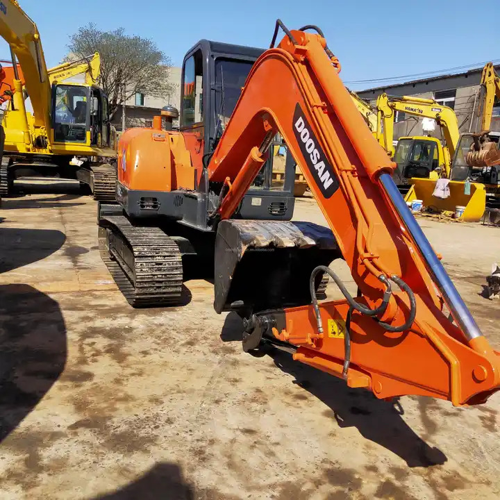 Used Doosan dh60-7 Excavator 100% Korea Used Mini Hydraulic Excavator Low Working Hours Low Price for sale - מחפר סורק: תמונה 1 Used Doosan dh60-7 Excavator 100% Korea Used Mini Hydraulic Excavator Low Working Hours Low Price for sale - מחפר סורק: תמונה 1