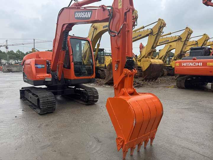 Used Excavator Doosan DX75-9C Second-hand Excavator Digger DX75-9C Compact Shovel Crawler Doosan 75 Excavator Doosan Dx75-9C - מחפר סורק: תמונה 5 Used Excavator Doosan DX75-9C Second-hand Excavator Digger DX75-9C Compact Shovel Crawler Doosan 75 Excavator Doosan Dx75-9C - מחפר סורק: תמונה 5