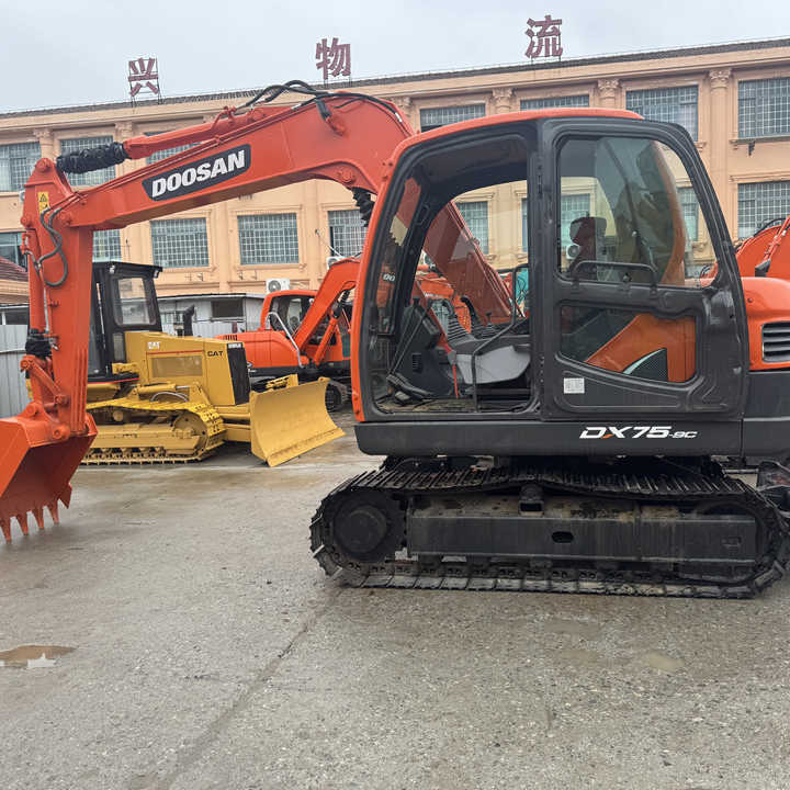 Used Excavator Doosan Dx75-9c Dx80 Dx60 Excavators Machinery Doosan Dx75-9c Dx80 Dx60 Dx225 Good Condition Low Price - מחפר סורק: תמונה 1 Used Excavator Doosan Dx75-9c Dx80 Dx60 Excavators Machinery Doosan Dx75-9c Dx80 Dx60 Dx225 Good Condition Low Price - מחפר סורק: תמונה 1