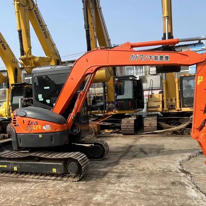 Used Hitachi excavator ZX55UR in good condition for sale - מיני מחפר: תמונה 1 Used Hitachi excavator ZX55UR in good condition for sale - מיני מחפר: תמונה 1