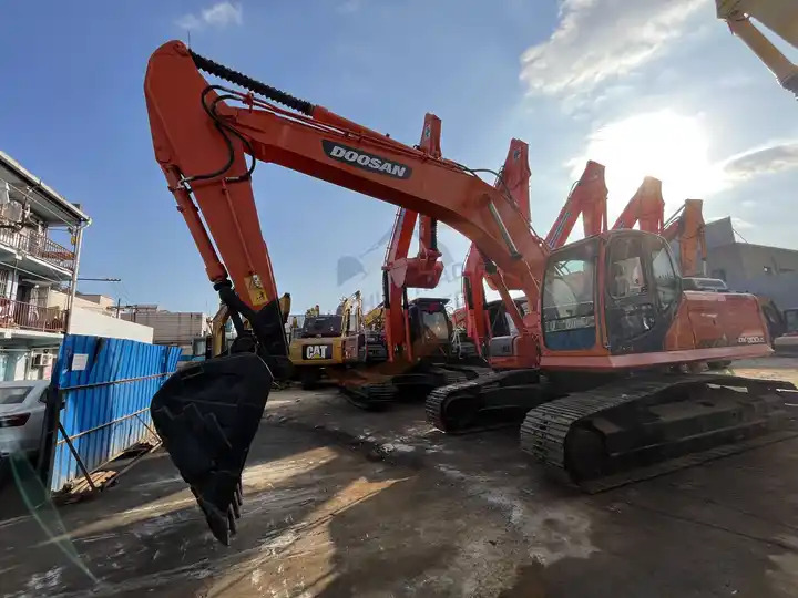 Used Machinery Doosan300 dx300lc Hydraulic Crawler Backhoe Digger 30ton Used Excavator Doosan DX300LC - מחפר סורק: תמונה 3 Used Machinery Doosan300 dx300lc Hydraulic Crawler Backhoe Digger 30ton Used Excavator Doosan DX300LC - מחפר סורק: תמונה 3