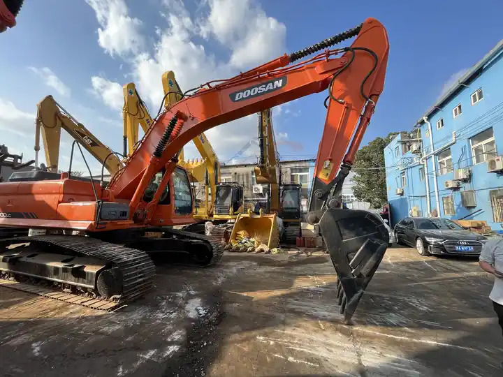 Used Machinery Doosan300 dx300lc Hydraulic Crawler Backhoe Digger 30ton Used Excavator Doosan DX300LC - מחפר סורק: תמונה 4 Used Machinery Doosan300 dx300lc Hydraulic Crawler Backhoe Digger 30ton Used Excavator Doosan DX300LC - מחפר סורק: תמונה 4
