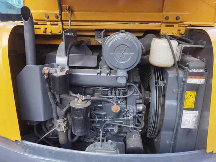 Used komatsu PC 56-7 Pc60-7 Crawler Excavator 6 Ton Excavator In Shanghai China For Sale PC 60 60-7 PC60 PC78 Nice excavator - מחפר סורק: תמונה 4 Used komatsu PC 56-7 Pc60-7 Crawler Excavator 6 Ton Excavator In Shanghai China For Sale PC 60 60-7 PC60 PC78 Nice excavator - מחפר סורק: תמונה 4