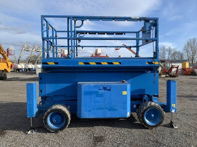 Genie GS4069 DC - 14,02 m, electric - מעלית מספריים: תמונה 4 Genie GS4069 DC - 14,02 m, electric - מעלית מספריים: תמונה 4