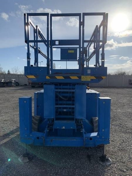 Genie GS4069 DC - 14,02 m, electric - מעלית מספריים: תמונה 3 Genie GS4069 DC - 14,02 m, electric - מעלית מספריים: תמונה 3