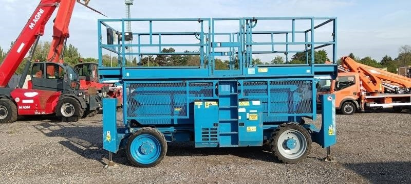 Genie GS4390 - 15,11m, diesel, 4x4 - מעלית מספריים: תמונה 4 Genie GS4390 - 15,11m, diesel, 4x4 - מעלית מספריים: תמונה 4